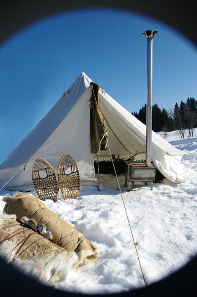 © Tocht naar de Roc d'Enfer in een expeditietipi - Vecteur Montagne