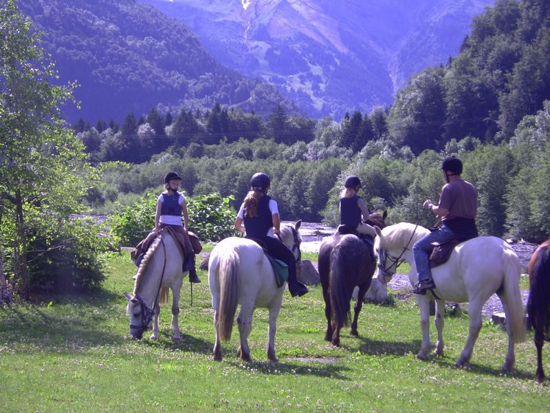 © Paardrijden - Les Paddocks du Mont Blanc