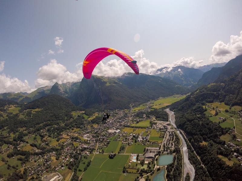 © Paragliding eerste vluchten - Les Hirondailes