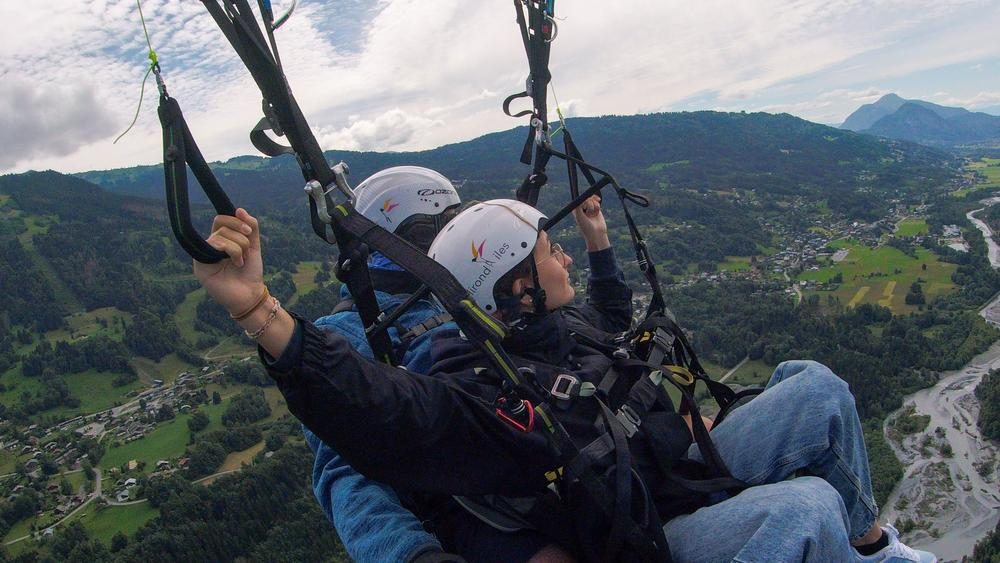 © Paragliding eerste vluchten - Les hirondailes