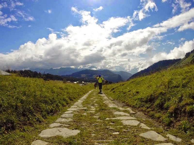 Praz de Lys via het geplaveide pad